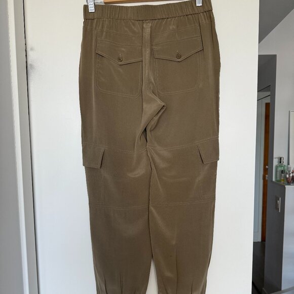 Theory 100% Silk Olive Green Pants – Size M – Luxe & Effortless - Picture 2 of 5